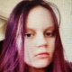 В Омске пропала девочка с фиолетовыми волосами