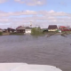 В затопленном Усть-Ишиме чуть не утонул лодочник