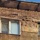 Расселить разваливающийся дом на Магистральной в Омске требовали еще месяц назад