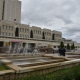 Не прошло и суток: мэр Омска просит не купаться в фонтане у «Пушкинки»