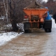 Омские власти усиливают борьбу с гололедом на дорогах и тротуарах