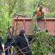 Команды облправительства и мэрии убрали бульвар возле Пороховых складов