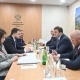 Губернатор обсудил открытие дополнительных авиарейсов между Омском в Москвой
