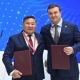 Омский губернатор подписал соглашения о сотрудничестве с тремя регионами на ПМЭФ