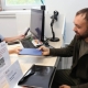 Слесари-ремонтники стали лидерами по росту откликов в Омской области