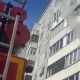 В Омске возле обувной фабрики из горящего общежития эвакуировали больше 20 человек