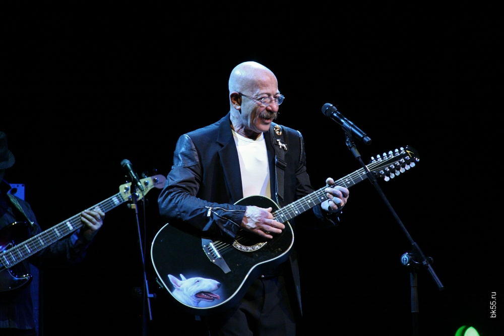 Концерт розенбаума сегодня. Музыкант. Розенбаум белая ночь. Концерт розенбаума сегодня. Концерт розенбаума сегодня.