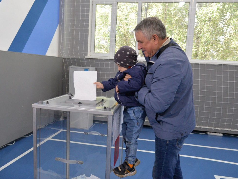 Глава Пойковский городского поселения. Выборы. Выборы фотографии. Выборы избирательный участок.