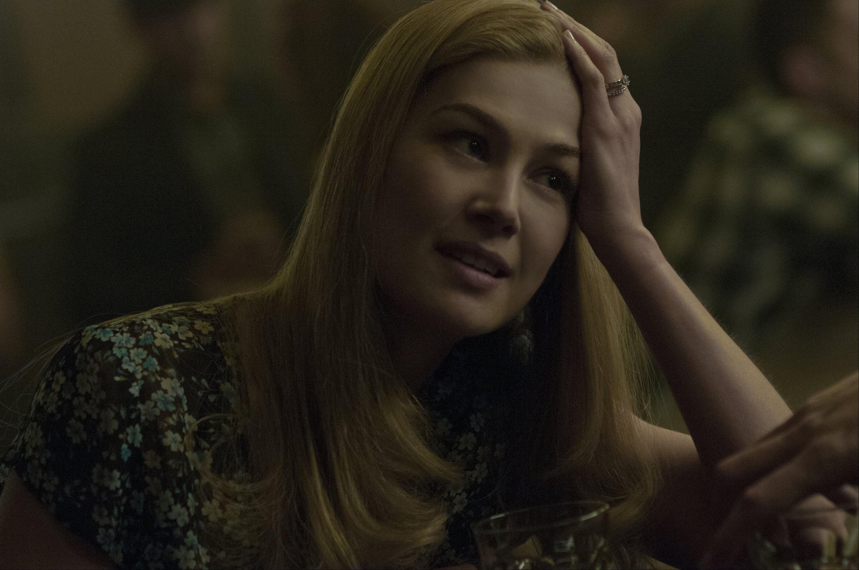 Gone girl. Эми Данн Исчезнувшая. Исчезнувшая фильм 2014 Розамунд Пайк. Розамунд Пайк Исчезнувшая кадры. Эми Эллиотт-Данн «Исчезнувшая».