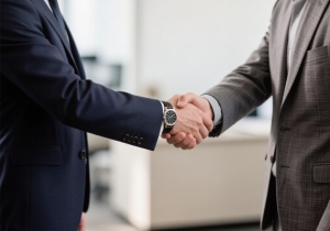 Омский стилист рассказала, как внешний вид влияет на сделки и доверие